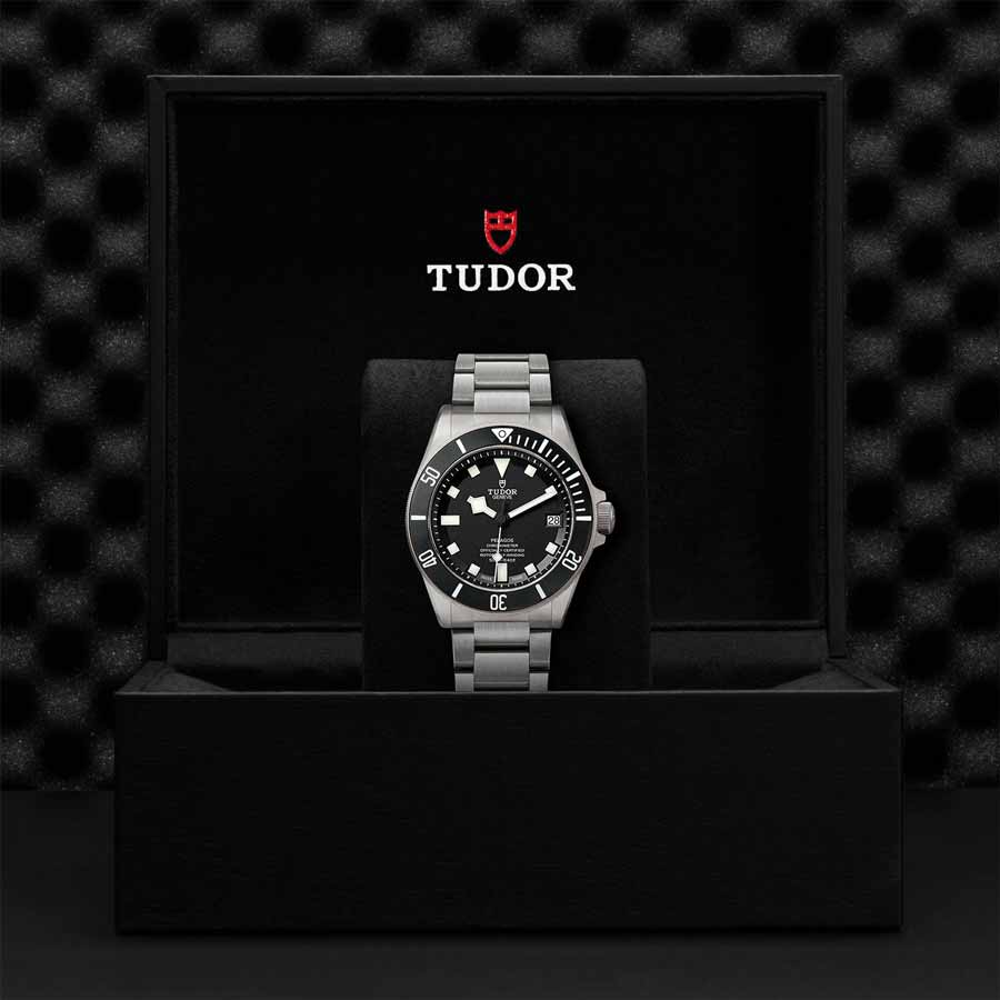 TUDOR M25600TN-0001 presentation box