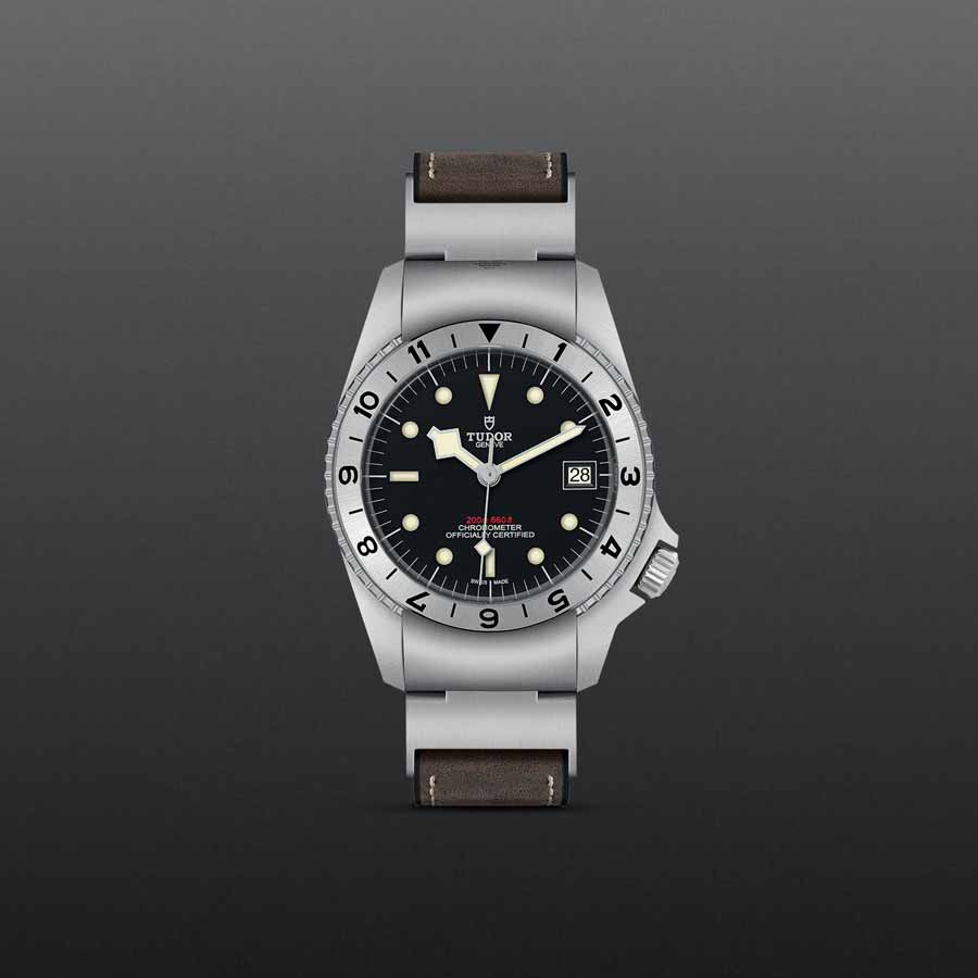 TUDOR M70150-0001 grey background