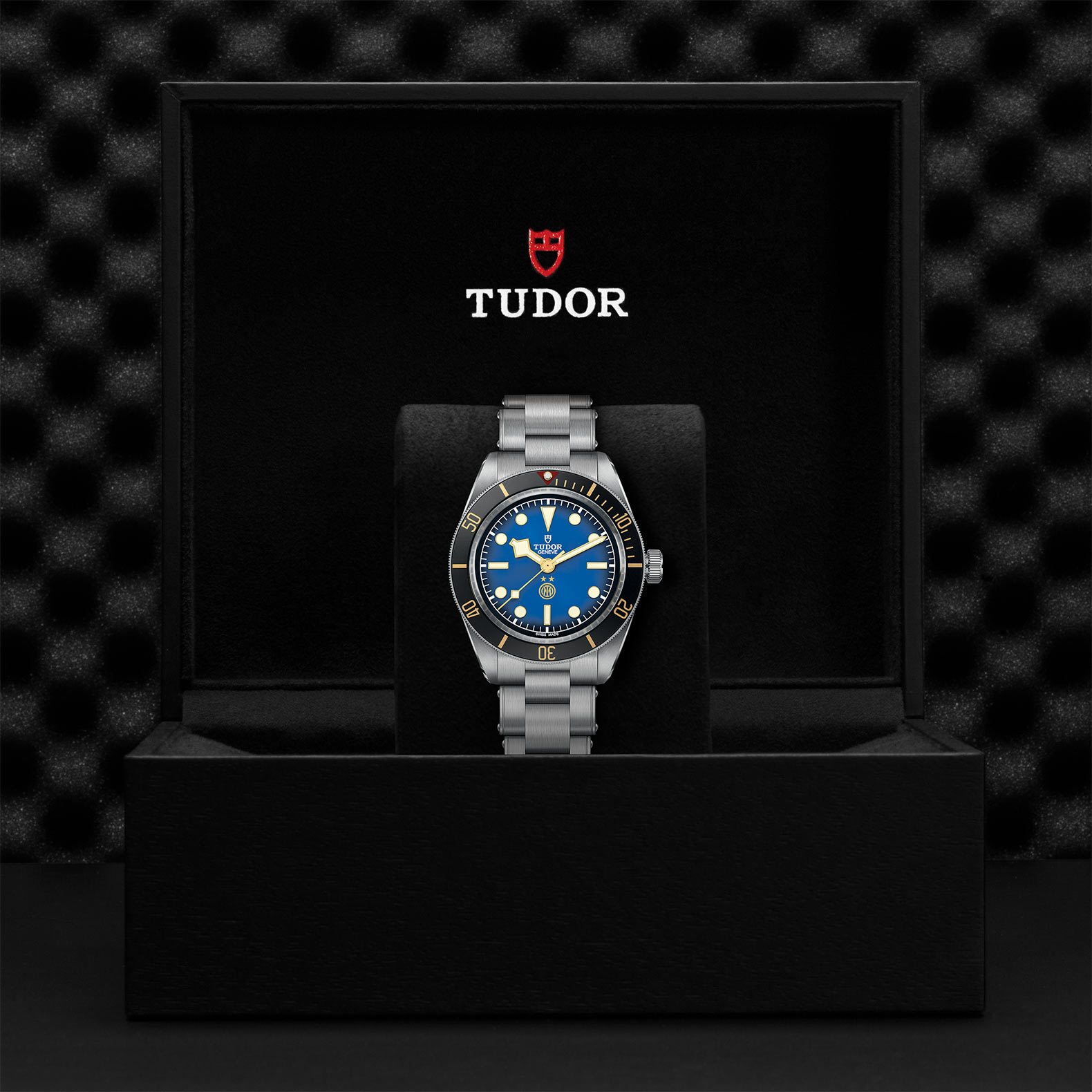 TUDOR M79030N-0025 presentation box